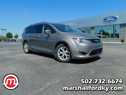 Used 2017 Chrysler Pacifica Touring-L Plus w/ Advanced Safetytec Group