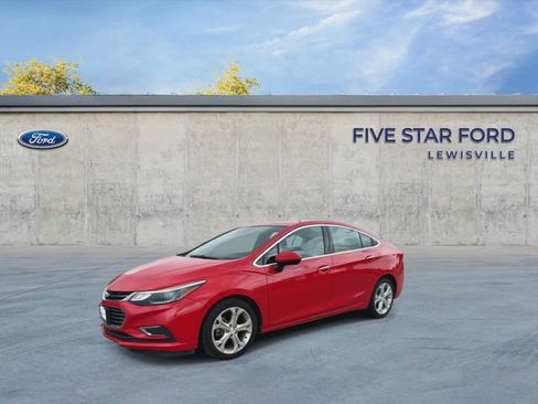 Used 2017 Chevrolet Cruze Premier FWD image 4