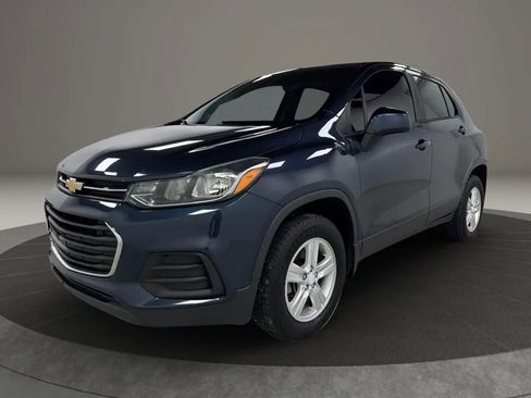 Used 2018 Chevrolet Trax LS w/ LPO, Protection Package AWD/4WD image 1