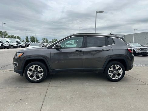 Used 2021 Jeep Compass Limited w/ Sun and Sound Group AWD/4WD image 5