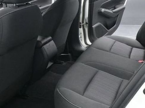 Used 2021 Nissan Altima 2.5 S FWD image 14
