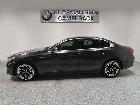 Certified 2024 BMW 530i w/ Convenience Package image 3