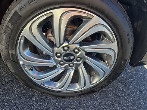 Used 2024 Lincoln Navigator L 4WD image 38