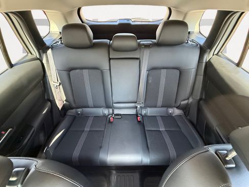 Used 2025 MAZDA CX-50 AWD 2.5 S w/ Preferred Package image 18