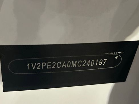 Used 2021 Volkswagen Atlas Cross Sport SE w/ Panoramic Sunroof Package image 59