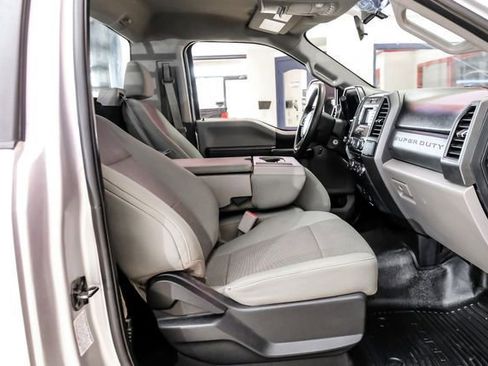 Used 2017 Ford F350 XL w/ Power Equipment Group image 31