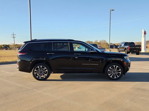 Used 2022 Jeep Grand Cherokee L Overland w/ Luxury Tech Group IV image 7