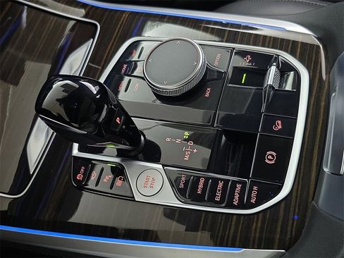 Used 2023 BMW X5 xDrive45e image 27