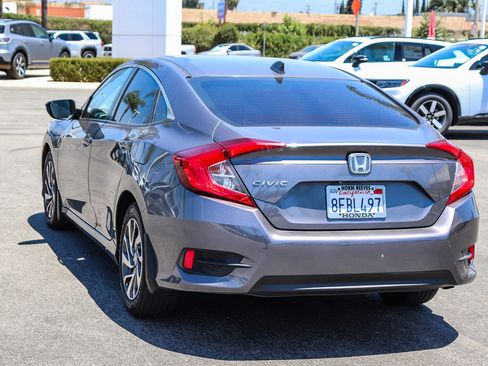 Certified 2018 Honda Civic EX image 13