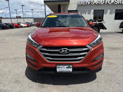 Used 2017 Hyundai Tucson SE Plus FWD image 3