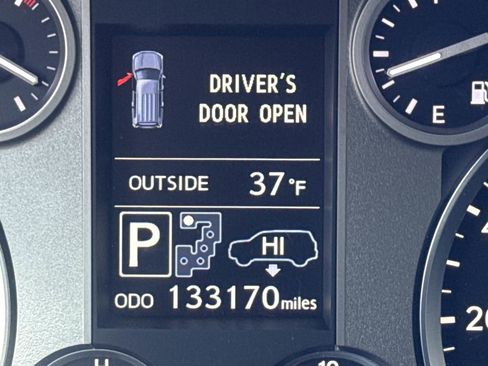 Used 2013 Lexus LX 570 4WD image 12