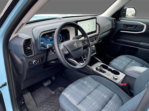 Used 2025 Ford Bronco Sport Heritage w/ Convenience Package image 7