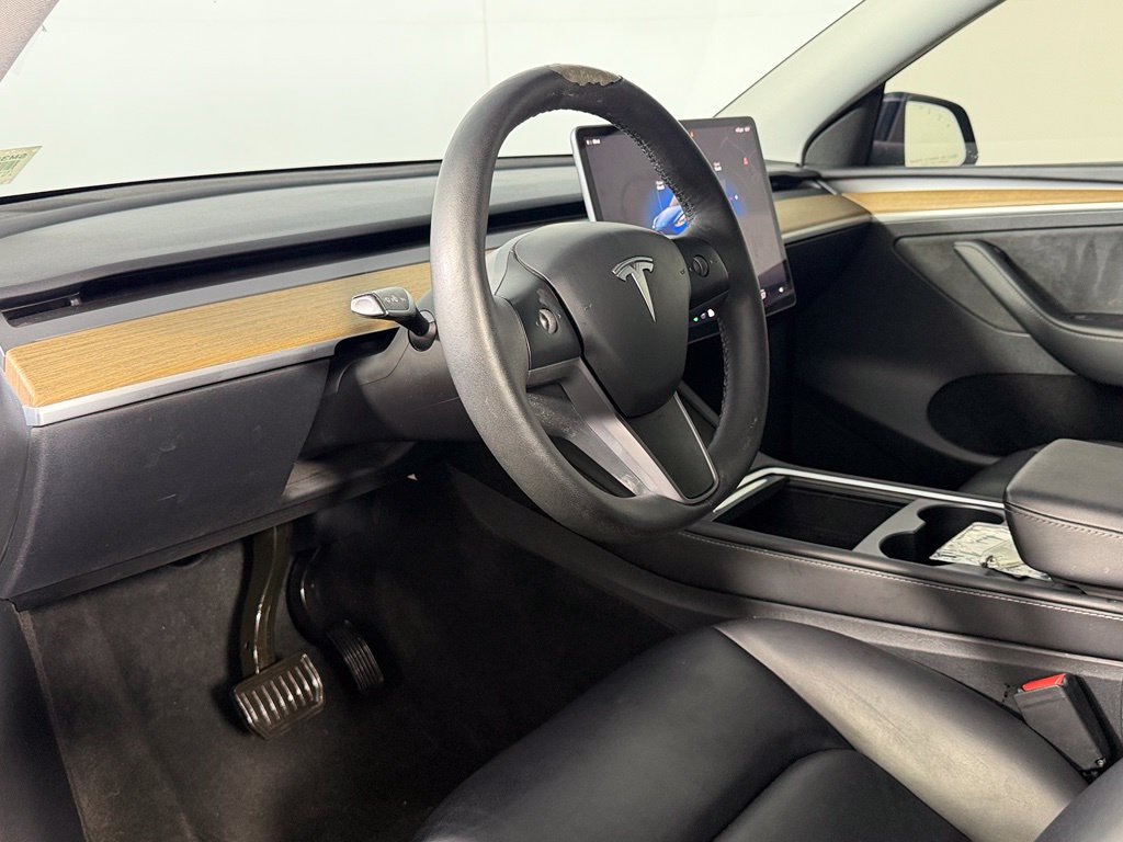 Used 2024 Tesla Model Y Long Range AWD/4WD image 12