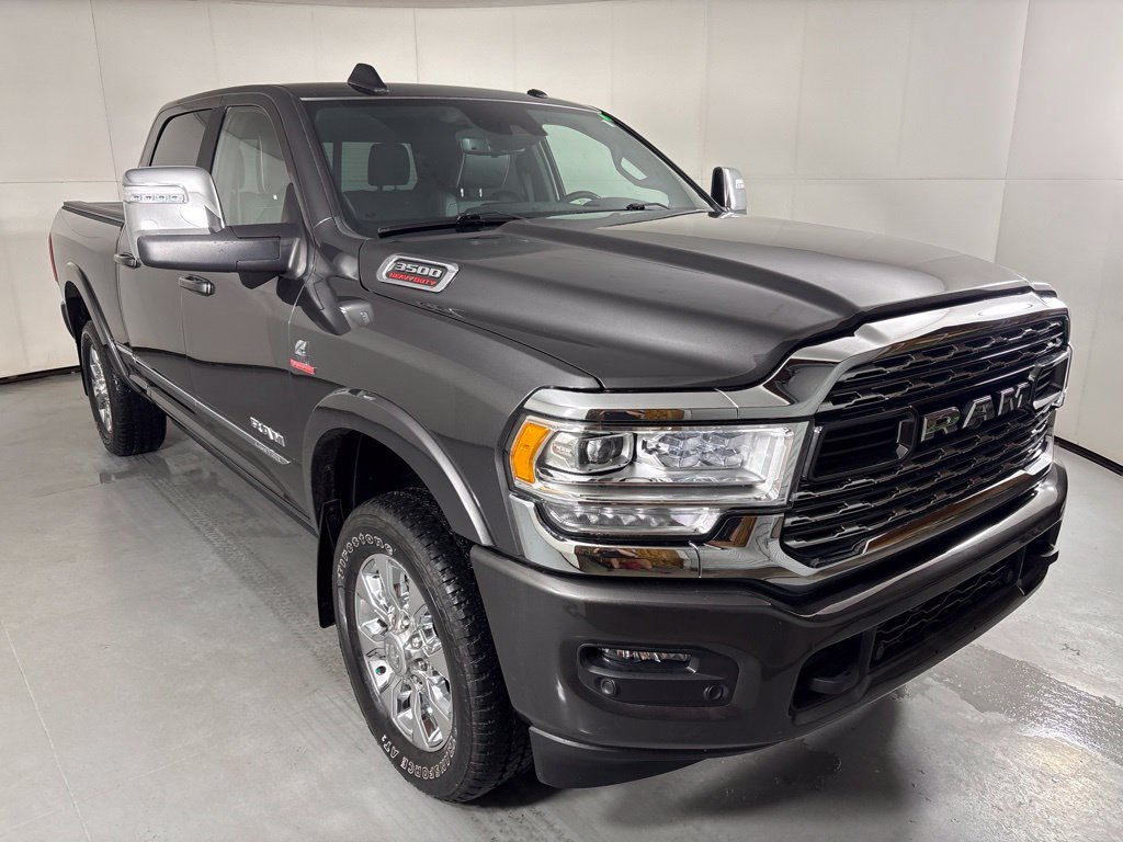 Used 2024 RAM 3500 Limited AWD/4WD image 2