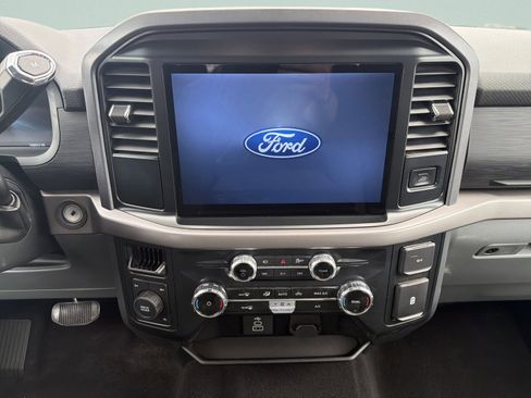 Used 2025 Ford F150 XLT w/ Equipment Group 301A Standard image 18