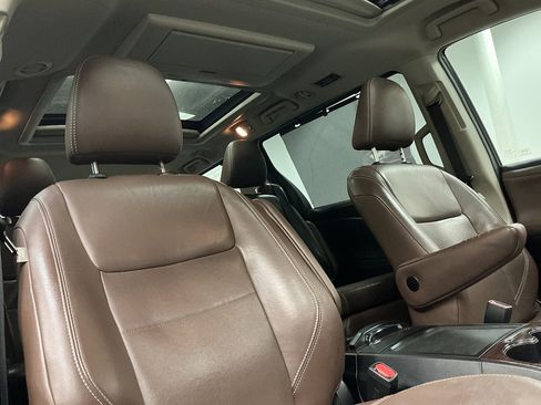 Used 2018 Toyota Sienna Limited Premium w/ Protection Package FWD image 41