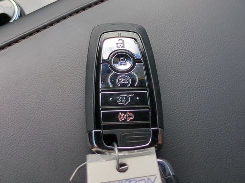 Used 2023 Lincoln Aviator Grand Touring AWD/4WD image 36