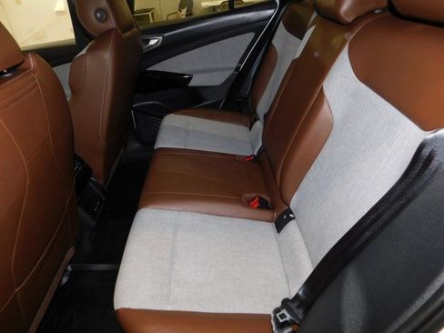 Used 2023 Volkswagen ID.4 Pro image 12