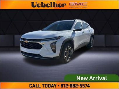 Used 2025 Chevrolet Trax LT w/ Driver Confidence Package