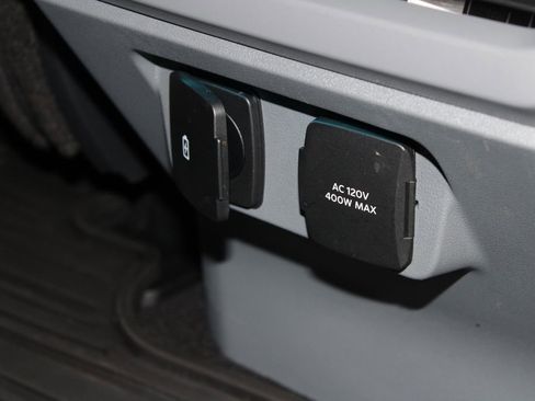 Used 2024 Ford F150 XLT w/ FX4 Off-Road Package image 35