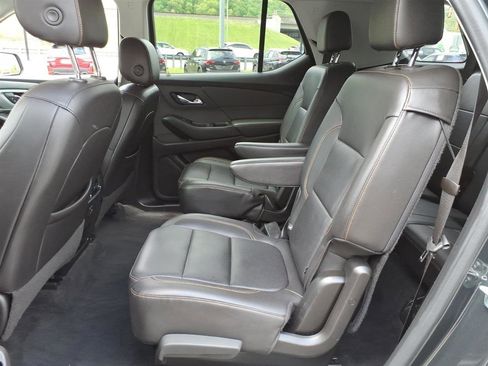Used 2021 Chevrolet Traverse LT AWD/4WD image 7
