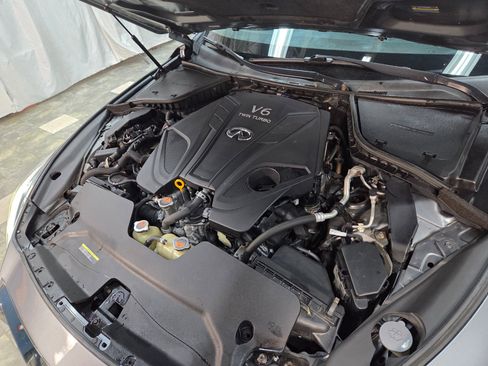 Used 2019 INFINITI Q50 Luxe w/ Essential Package (3.0T Luxe) image 8