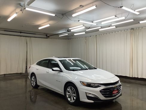 Used 2024 Chevrolet Malibu LT FWD image 4