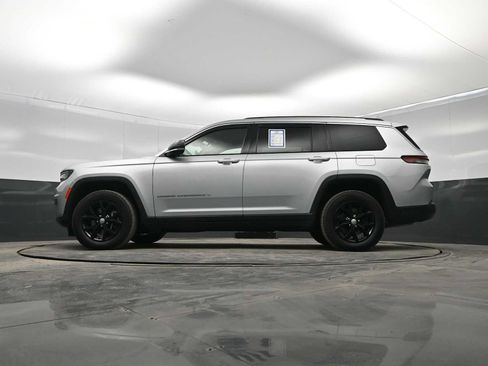 Used 2021 Jeep Grand Cherokee L Limited image 36