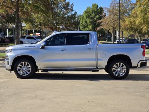 Used 2022 Chevrolet Silverado 1500 LTZ w/ LTZ Convenience Package II RWD image 8