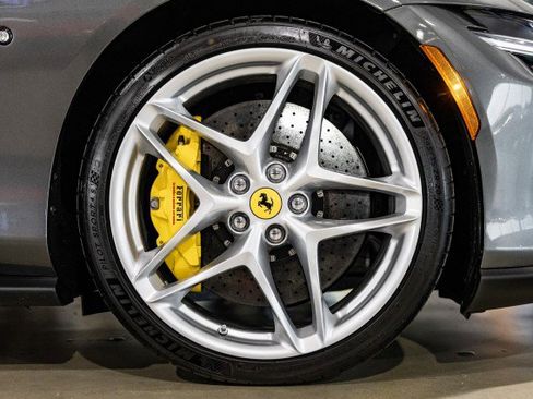 Used 2024 Ferrari Roma image 33