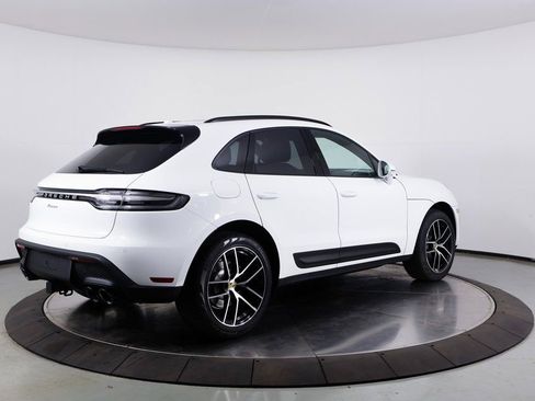New 2025 Porsche Macan image 28
