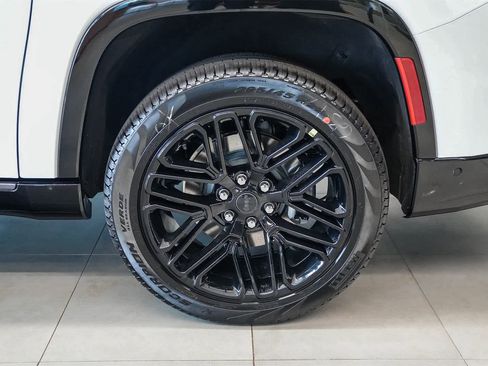 New 2026 Jeep Grand Wagoneer L Limited image 10