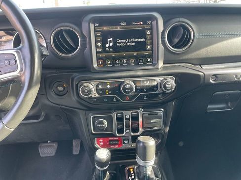 Used 2023 Jeep Wrangler Rubicon w/ Cold Weather Group image 20