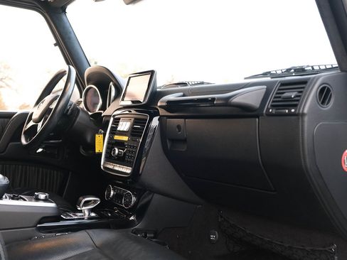 Used 2014 Mercedes-Benz G 63 AMG 4MATIC image 31