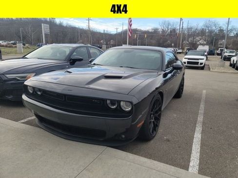 Used 2018 Dodge Challenger R/T w/ Blacktop Package image 5