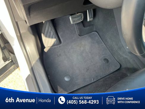 Used 2025 Buick Envision Sport Touring AWD/4WD image 31