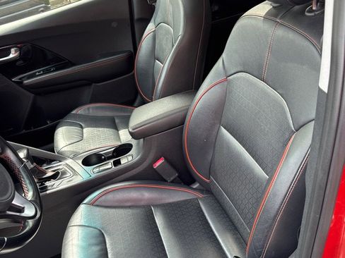 Used 2020 Kia Niro image 6