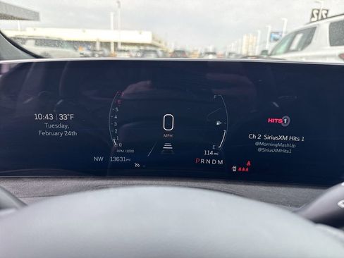 Used 2024 Cadillac XT4 Sport image 7