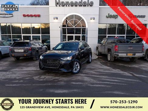 Used 2025 Audi Q3 2.0T Premium image 1