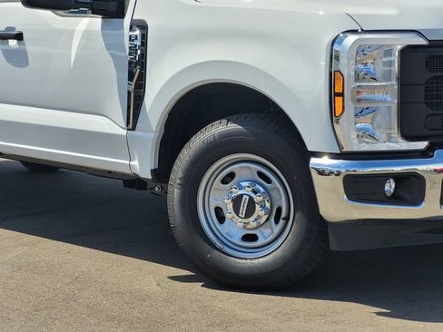 New 2026 Ford F250 XL w/ XL Chrome Package RWD image 2