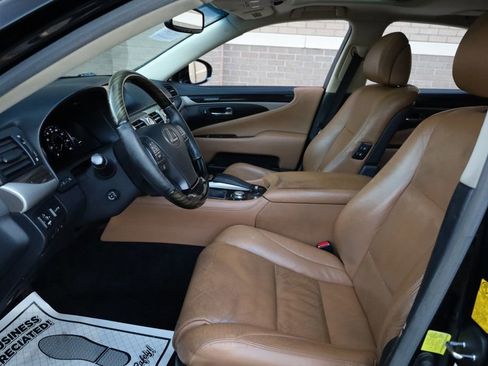 Used 2013 Lexus LS 460 4dr Sedan AWD image 16