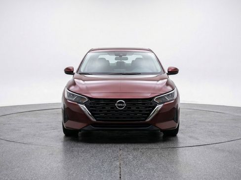Used 2025 Nissan Sentra SV FWD image 2