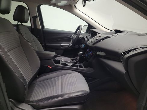 Used 2017 Ford Escape SE w/ SE Sport Appearance Package FWD image 21