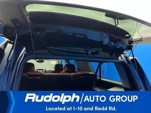 Used 2019 Chevrolet Suburban Premier w/ Premier Plus Edition image 41