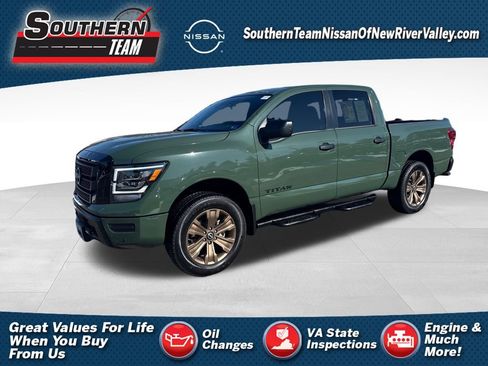 Used 2024 Nissan Titan SV w/ SV Bronze Edition Package image 1