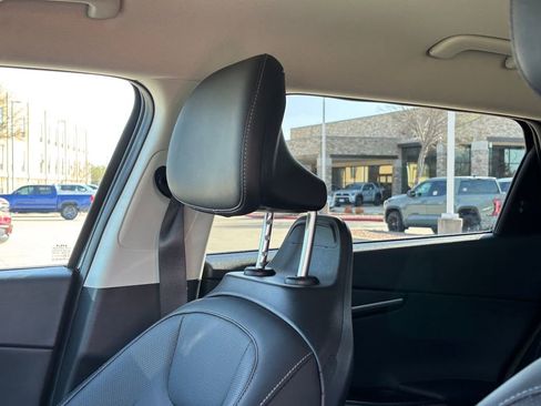 Used 2024 Kia EV6 Wind image 11