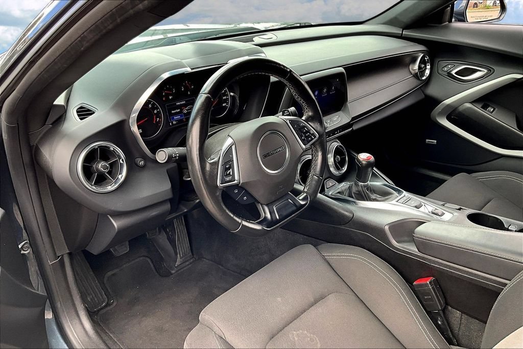Used 2022 Chevrolet Camaro LT w/ Technology Package RWD image 16