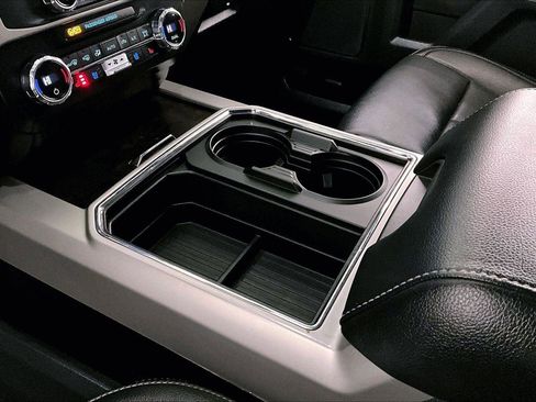 Used 2022 Ford F250 Lariat w/ Tremor Off-Road Package image 16