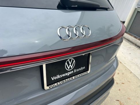 Used 2023 Audi Q4 e-tron Premium Plus w/ Premium Plus image 31