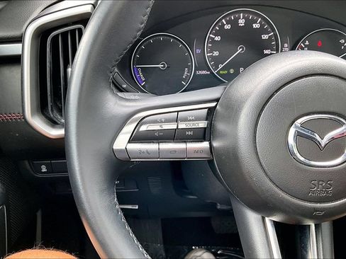 Used 2025 MAZDA CX-50 AWD 2.5 Hybrid w/ Premium Pkg image 17